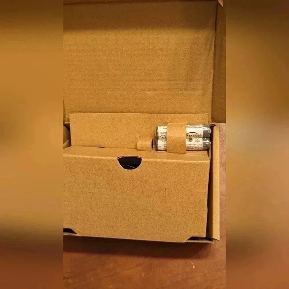 Amazon Basics Wireless Computer Mouse with USB Nano Receiver Purple - Picture 4 of 9